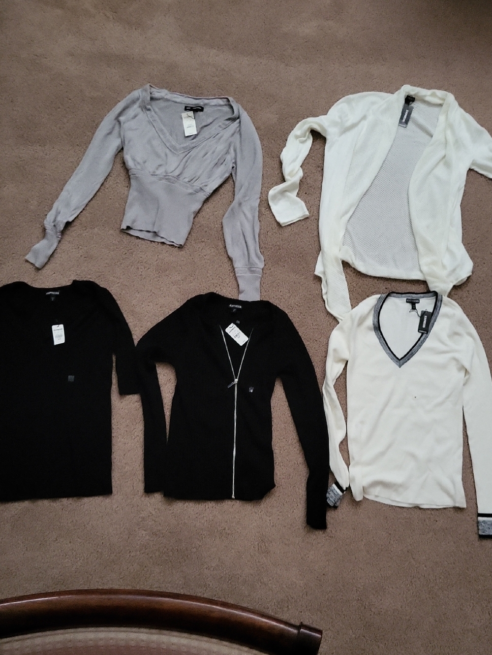 Express Women's V-Neck Sweater Set - Black, White, Light Gray